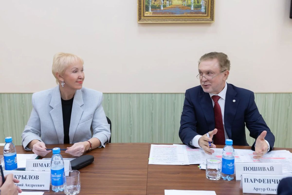 Ольга Шмаеник приняла участие в совещании с замминистра транспорта России Ольга Шмаеник приняла участие в совещании с замминистра транспорта России