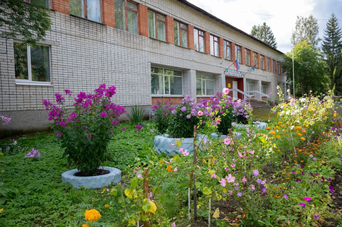 Ольга Шмаеник оценила готовность Ладвинской школы к новому учебному году и развитие агрообразования Ольга Шмаеник оценила готовность Ладвинской школы к новому учебному году и развитие агрообразования