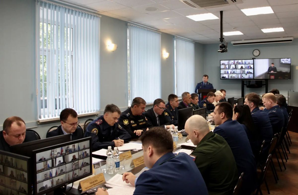 Исполняющий обязанности руководителя СУ СК России по Республике Карелия принял участие в координационном совещании руководителей правоохранительных органов Исполняющий обязанности руководителя СУ СК России по Республике Карелия принял участие в координационном совещании руководителей правоохранительных органов