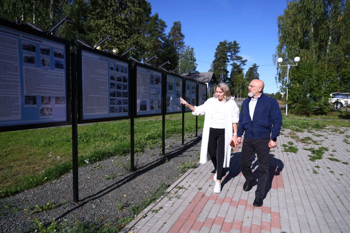 Спикер парламента Карелии в Гирвасе посетил парк, который благоустроили по инициативе жителей Спикер парламента Карелии в Гирвасе посетил парк, который благоустроили по инициативе жителей