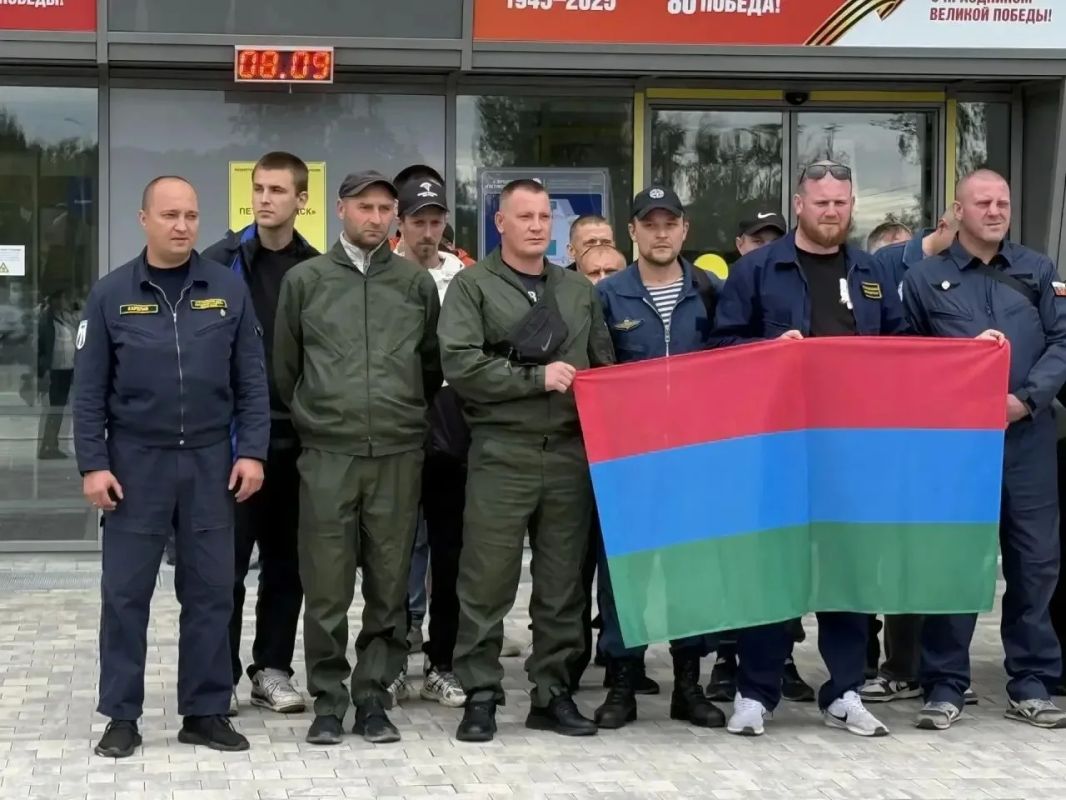 Наши пожарные вернулись из ЯмалоНенецкого автономного округа Наши пожарные вернулись из ЯмалоНенецкого автономного округа