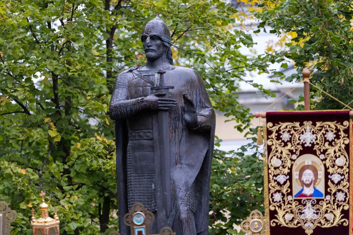 В Петрозаводске отметили День памяти великого князя Александра Невского