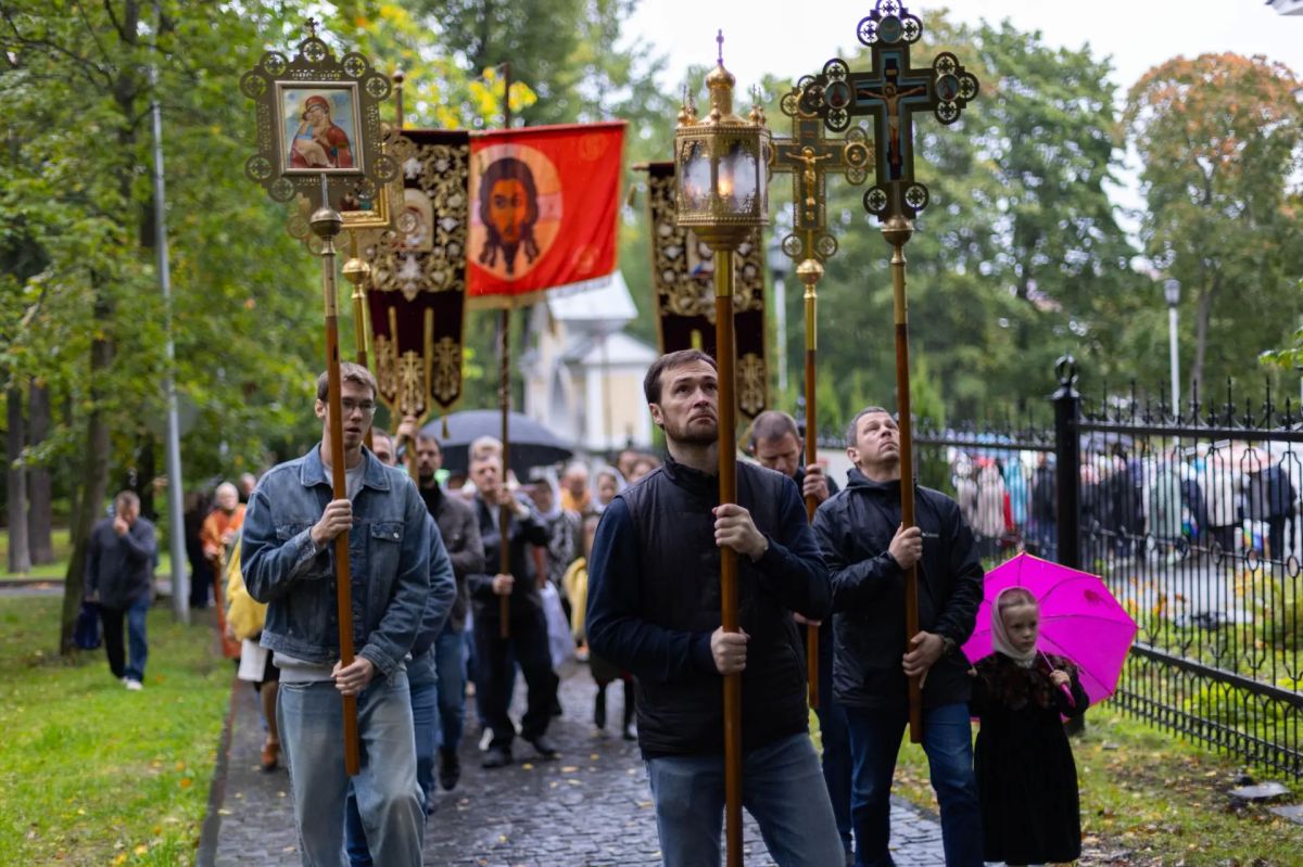 В Петрозаводске отметили День памяти великого князя Александра Невского В Петрозаводске отметили День памяти великого князя Александра Невского