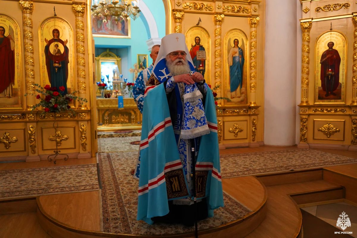 Сохрани от огненного пламени, от удара молнии избавь и даруй всякие блага Сохрани от огненного пламени, от удара молнии избавь и даруй всякие блага