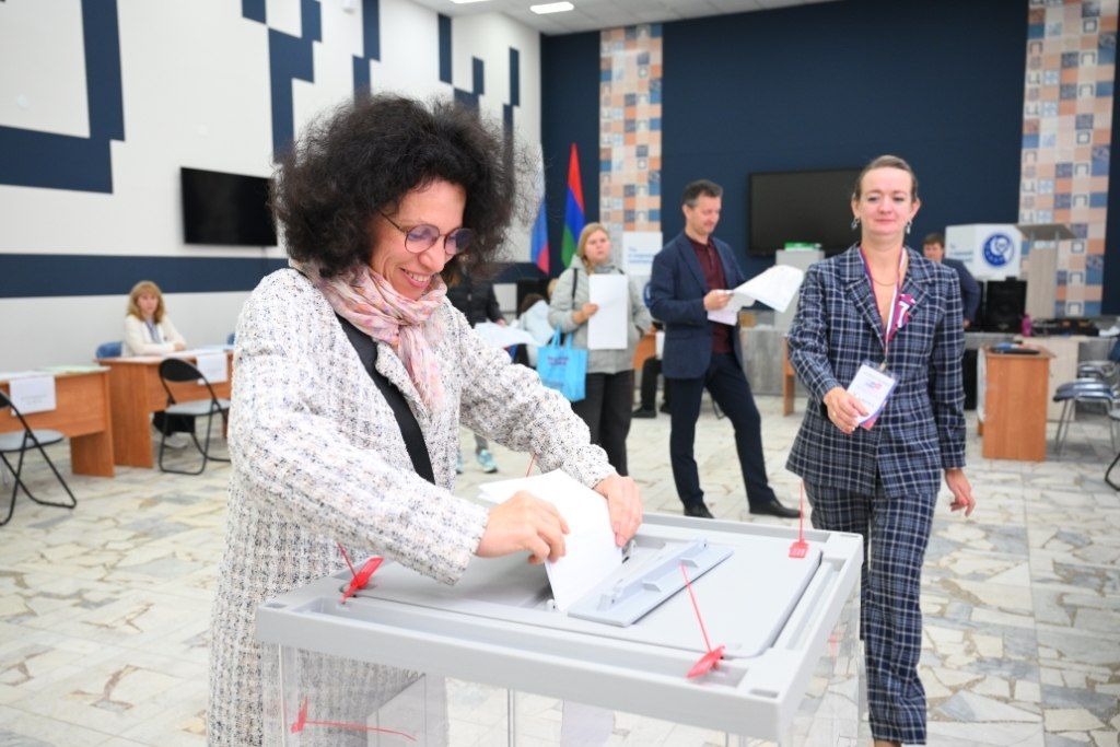 Артур Парфенчиков проголосовал на выборах-2026 Артур Парфенчиков проголосовал на выборах-2026