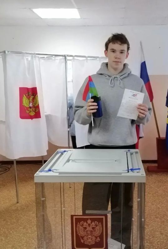 Сегодня, в первый день голосования, на избирательных участках Карелии особенно много молодых лиц Сегодня, в первый день голосования, на избирательных участках Карелии особенно много молодых лиц
