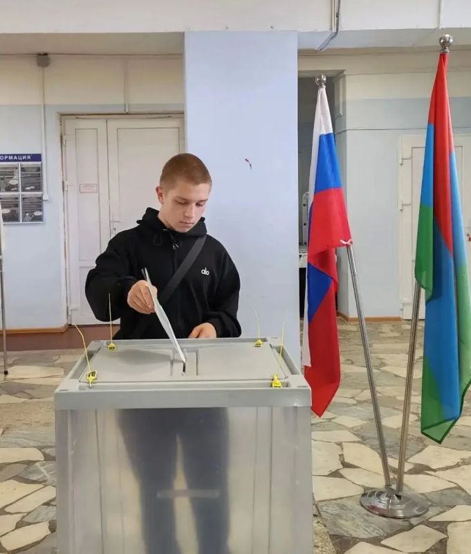 Сегодня, в первый день голосования, на избирательных участках Карелии особенно много молодых лиц Сегодня, в первый день голосования, на избирательных участках Карелии особенно много молодых лиц
