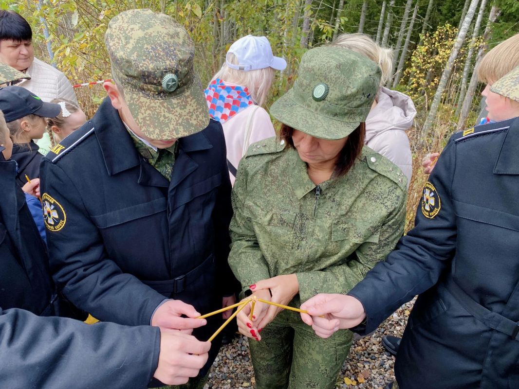 В Пряжинском районе состоялось торжественное открытие Аллеи памяти, посвящённой защитникам Петрозаводска В Пряжинском районе состоялось торжественное открытие Аллеи памяти, посвящённой защитникам Петрозаводска