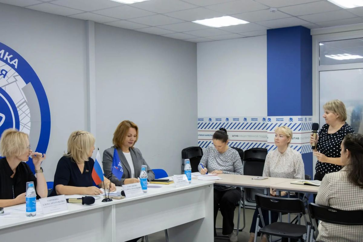 Галина Гореликова провела прием граждан по вопросам дошкольного образования Галина Гореликова провела прием граждан по вопросам дошкольного образования