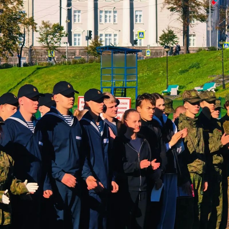 Колыхматова: Открыли в Петрозаводске XXV городской военно-патриотический слёт допризывной молодёжи «К службе в армии готов!» Колыхматова: Открыли в Петрозаводске XXV городской военно-патриотический слёт допризывной молодёжи «К службе в армии готов!»