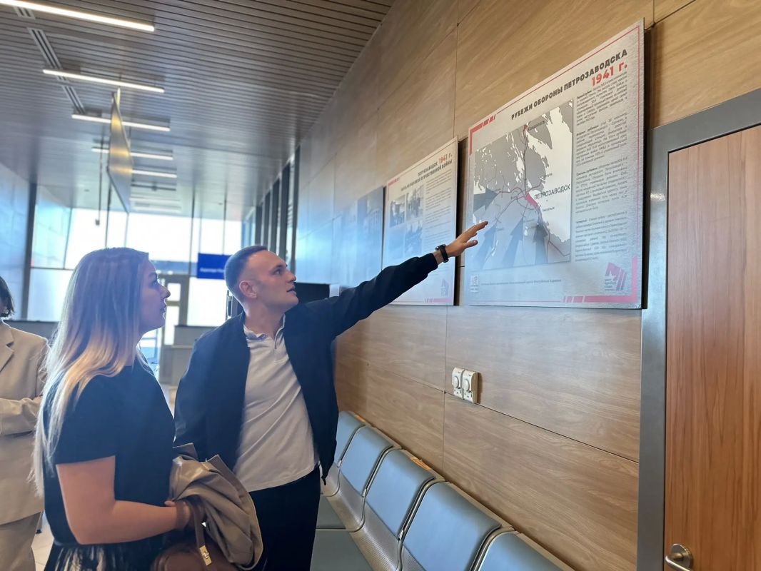 Колыхматова: Помните, в апреле мы открывали в аэропорту «Петрозаводск» выставку «Петрозаводск — Город воинской славы Колыхматова: Помните, в апреле мы открывали в аэропорту «Петрозаводск» выставку «Петрозаводск — Город воинской славы