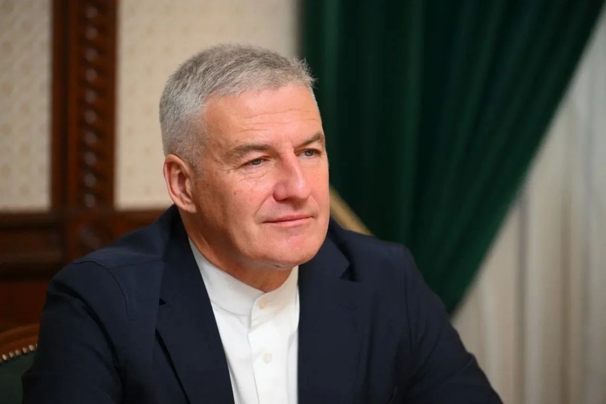 Артур Парфенчиков встретился с представителями всех фракций Законодательного Собрания Республики Карелия VIII созыва Артур Парфенчиков встретился с представителями всех фракций Законодательного Собрания Республики Карелия VIII созыва