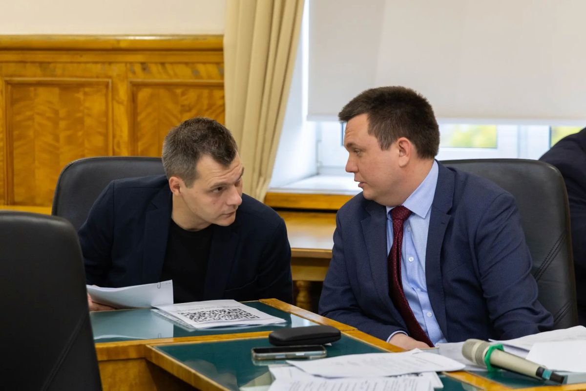Состоялось заседание депутатской рабочей группы по подготовке первого заседания Законодательного Собрания VIII созыва Состоялось заседание депутатской рабочей группы по подготовке первого заседания Законодательного Собрания VIII созыва
