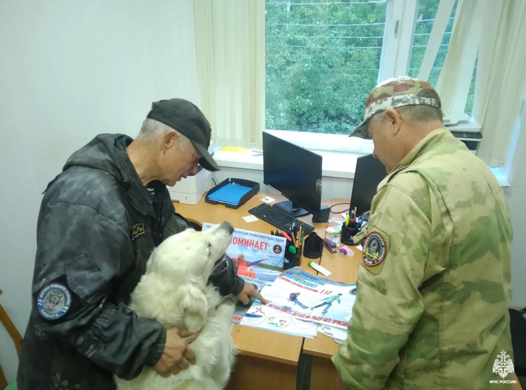 В Лахденпохье встретились с представителями пожарно-спасательного отряда В Лахденпохье встретились с представителями пожарно-спасательного отряда