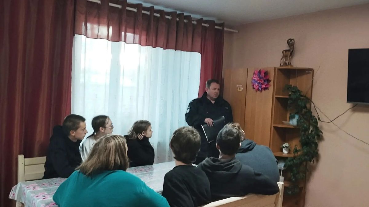 В районах Карелии прошли профилактические встречи с сотрудниками подразделений по делам несовершеннолетних В районах Карелии прошли профилактические встречи с сотрудниками подразделений по делам несовершеннолетних