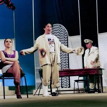 «Мы жили прямо в гримерке»: актер театра Ad Liberum Валерий Израэльсон — о необычном детстве в Сибири «Мы жили прямо в гримерке»: актер театра Ad Liberum Валерий Израэльсон — о необычном детстве в Сибири