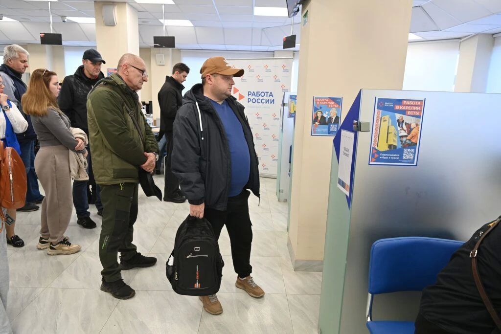 От рабочих специальностей до руководящих должностей: в Карелии ветеранам СВО помогают найти работу От рабочих специальностей до руководящих должностей: в Карелии ветеранам СВО помогают найти работу
