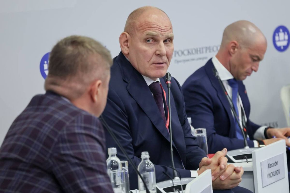 Легенды спорта на форуме «Россия — спортивная держава» Легенды спорта на форуме «Россия — спортивная держава»