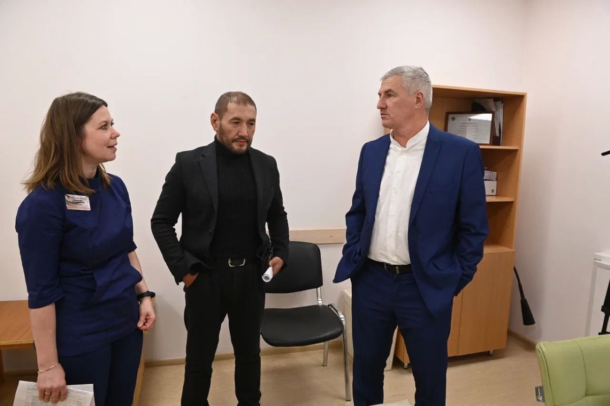 Артур Парфенчиков: Лично проверил, как идёт ремонт в поликлинике №3 Петрозаводска Артур Парфенчиков: Лично проверил, как идёт ремонт в поликлинике №3 Петрозаводска