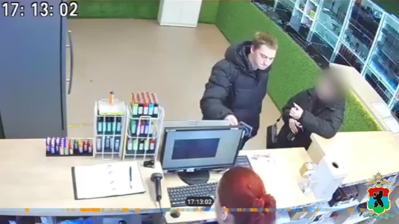 Внимание, розыск!. Сотрудники Отдела полиции № 3 Управления МВД России по Петрозаводску устанавливают личность и местонахождение молодого человека, запечатленного видеокамерой